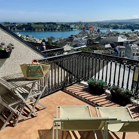 Moderno Piso Con La Mejor Terraza De Ribadeo Y Vistas Maravillosas Bagian luar foto