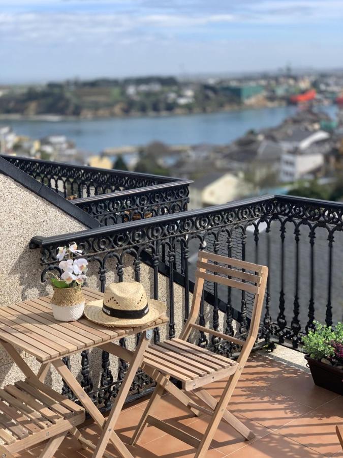 Moderno Piso Con La Mejor Terraza De Ribadeo Y Vistas Maravillosas Bagian luar foto
