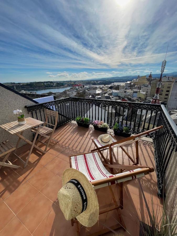 Moderno Piso Con La Mejor Terraza De Ribadeo Y Vistas Maravillosas Bagian luar foto