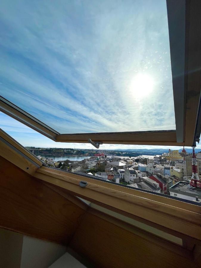 Moderno Piso Con La Mejor Terraza De Ribadeo Y Vistas Maravillosas Bagian luar foto
