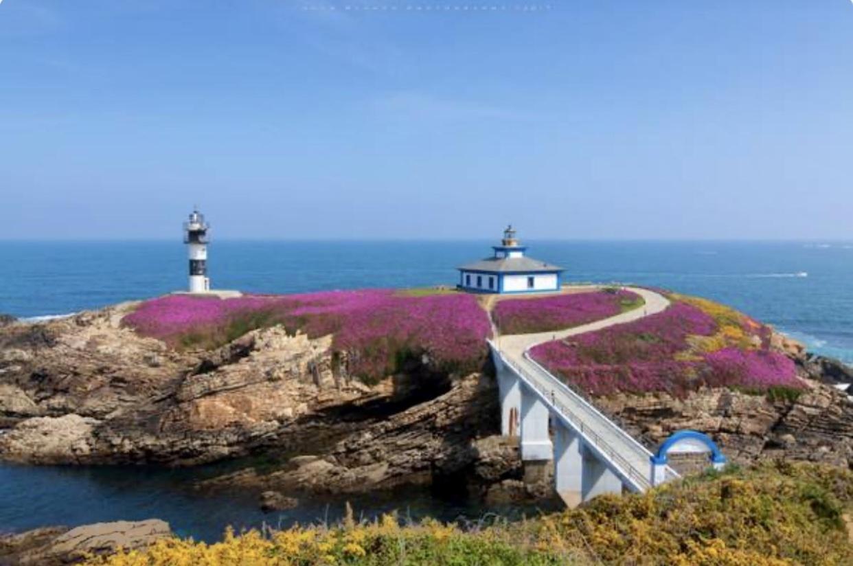 Moderno Piso Con La Mejor Terraza De Ribadeo Y Vistas Maravillosas Bagian luar foto