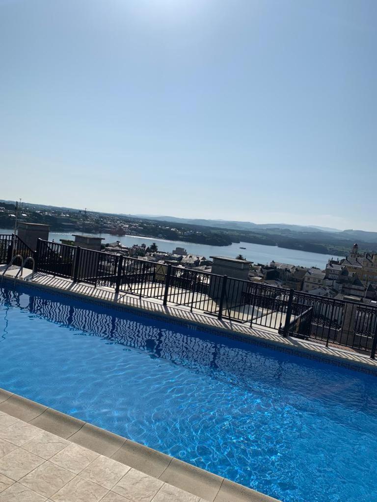 Moderno Piso Con La Mejor Terraza De Ribadeo Y Vistas Maravillosas Bagian luar foto