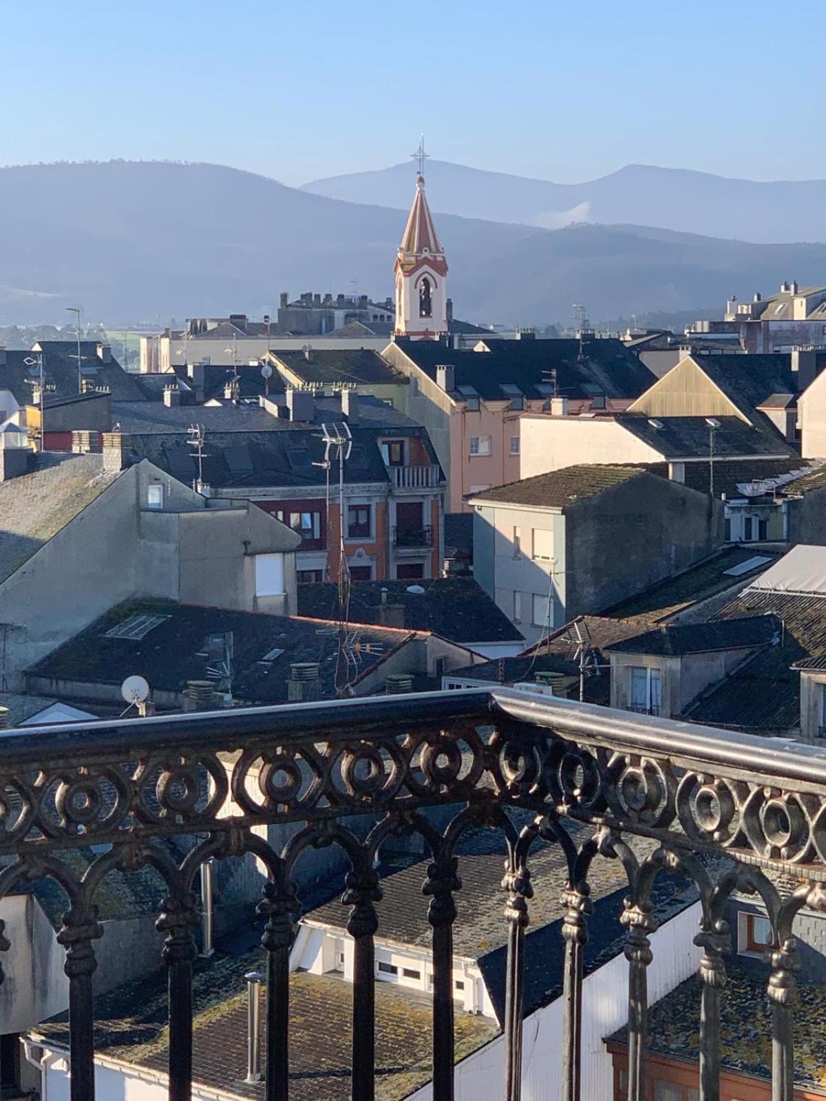 Moderno Piso Con La Mejor Terraza De Ribadeo Y Vistas Maravillosas Bagian luar foto