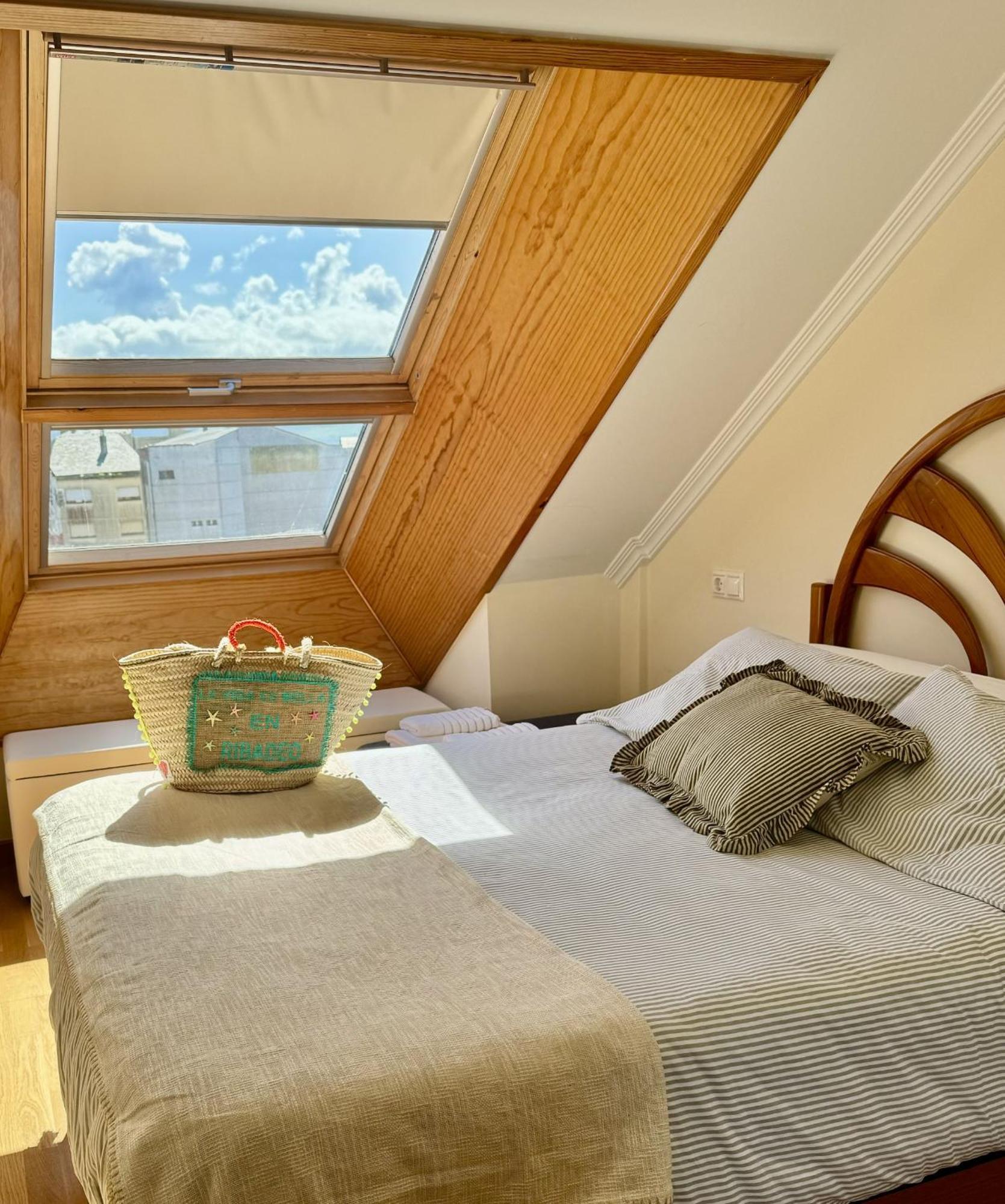 Moderno Piso Con La Mejor Terraza De Ribadeo Y Vistas Maravillosas Bagian luar foto