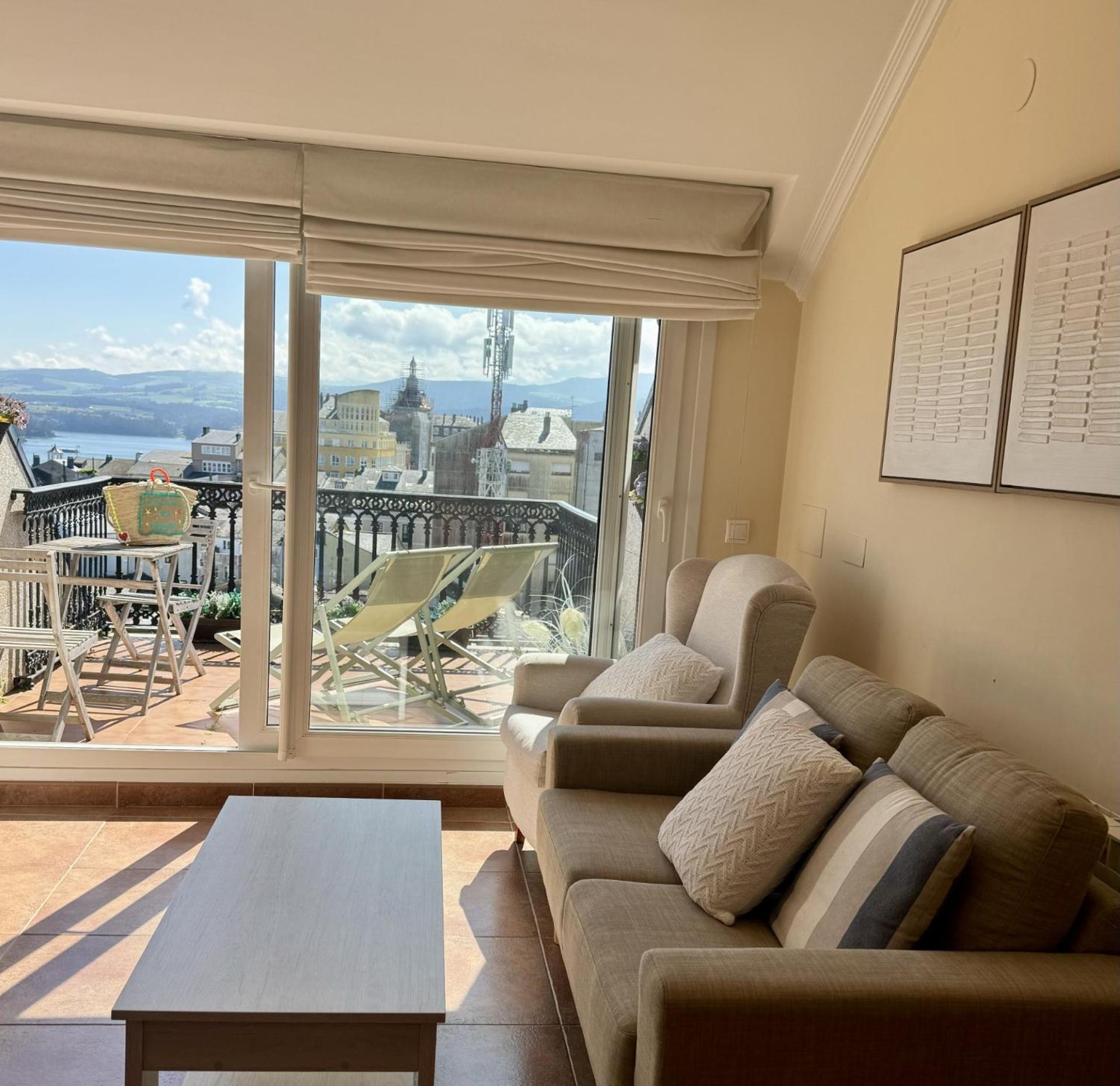 Moderno Piso Con La Mejor Terraza De Ribadeo Y Vistas Maravillosas Bagian luar foto
